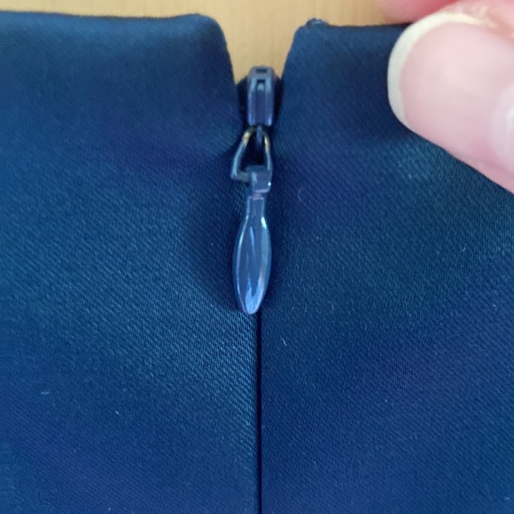 Liquidation Sale 🕶️🕶️Elie Tahari Rena dress - Picture 11 of 15